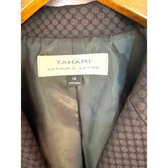 Tahari Arthur S. Levine Women’s Blazer Jacket 16 Black Geometric Button Front - Picture 2 of 8